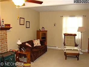 3rd image of 200 S Oval Dr