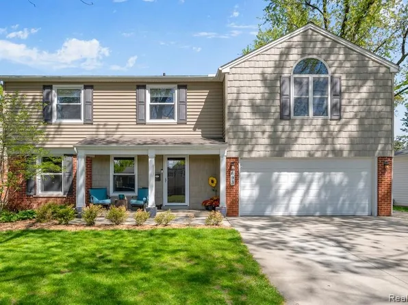 693 Langley Blvd, Clawson, MI 48017