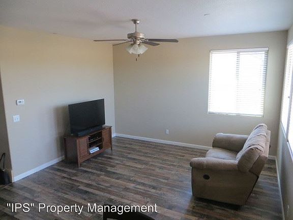 5th image of 3170 Redington Ave