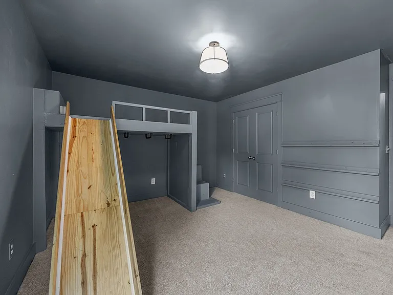 1037 Cortland Valley — Photo 33