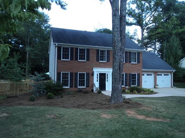 1st image of 3220 Moss Creek Dr