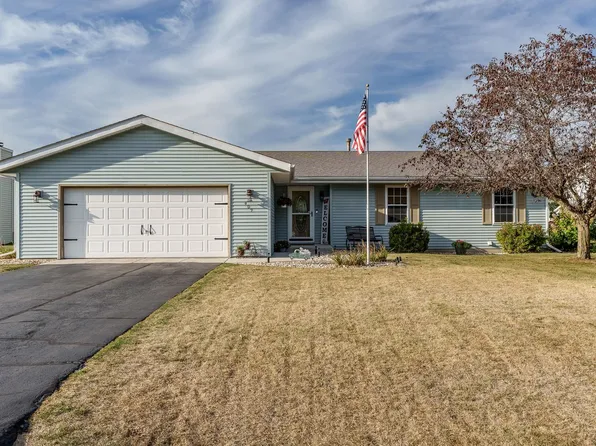 409 Fox Run Dr, South Beloit, IL 61080