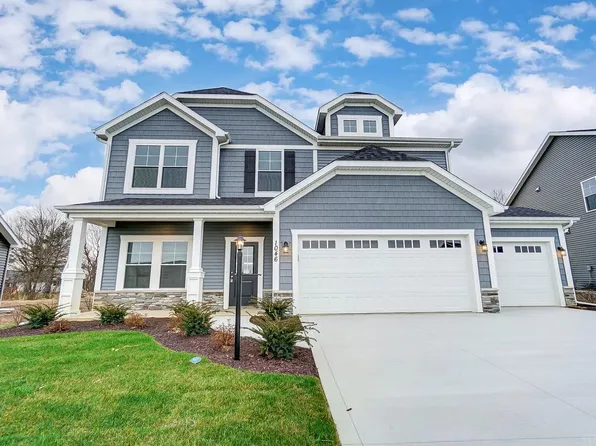 1046 Mosaic St, Huntertown, IN 46748