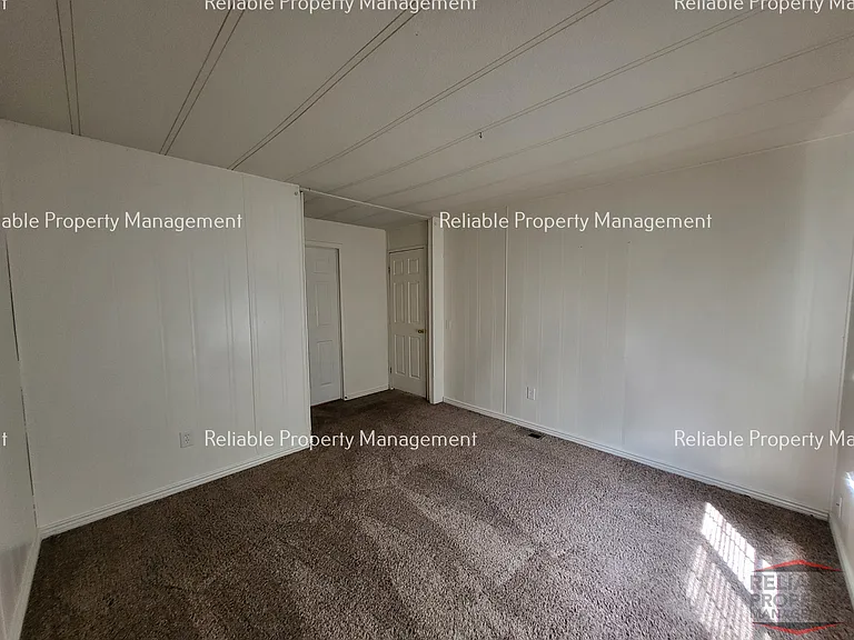 820 Stevens Dr — Photo 10