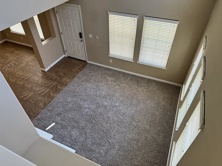 1679 Lone Oak Trl — Photo 2