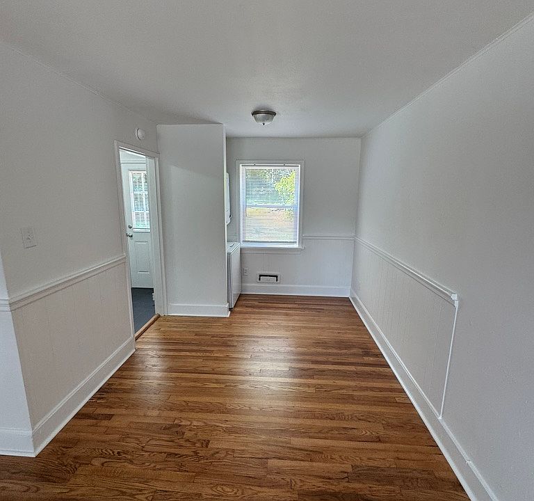 1st image of 2909 Wade Ave