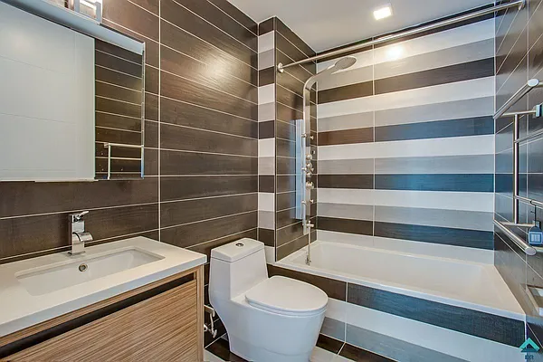 Rented by EXR | media 5