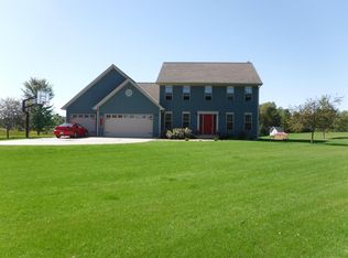 14134 Circle Dr, Mishicot, WI 54228