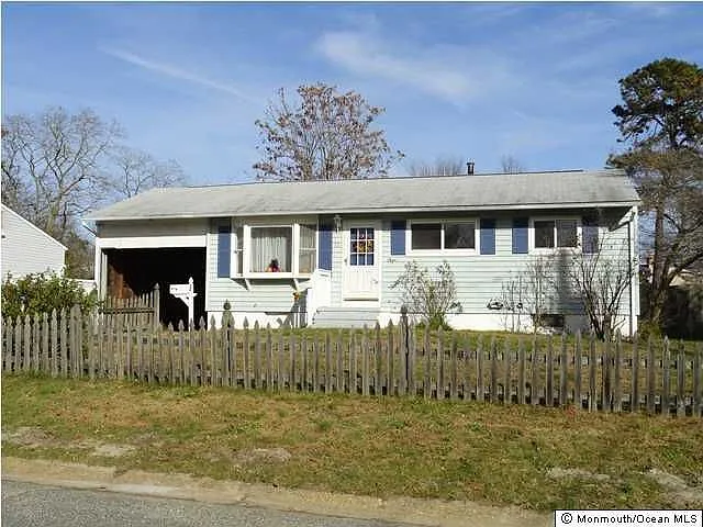 32 Bucknell Dr photo 1