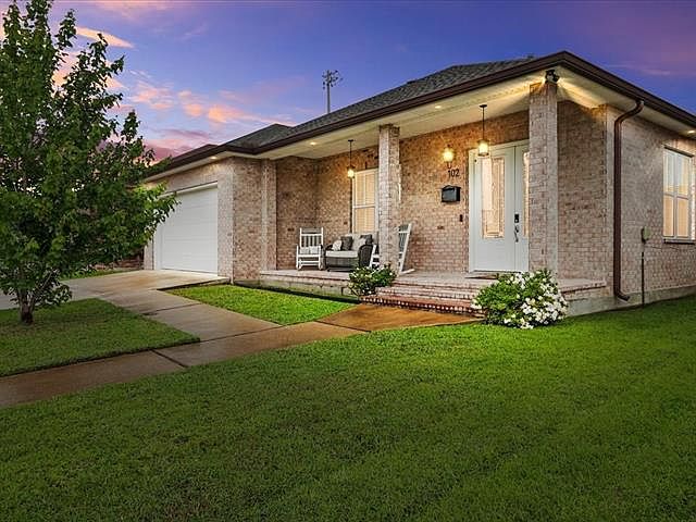 1st image of 102 Gelpi Ave