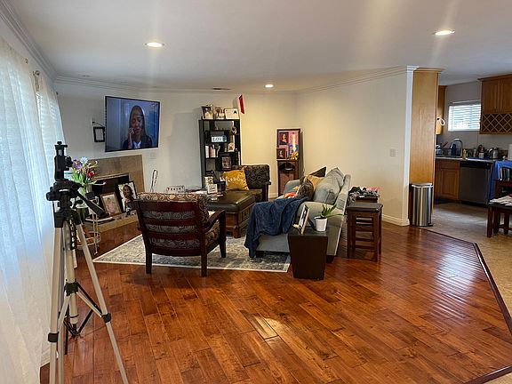 4th image of 1656 W 146th St APT 5