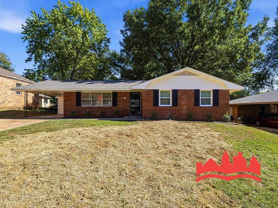 3596 Naylor Dr
