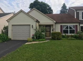 66 Sandhurst Rd, Mundelein, IL 60060