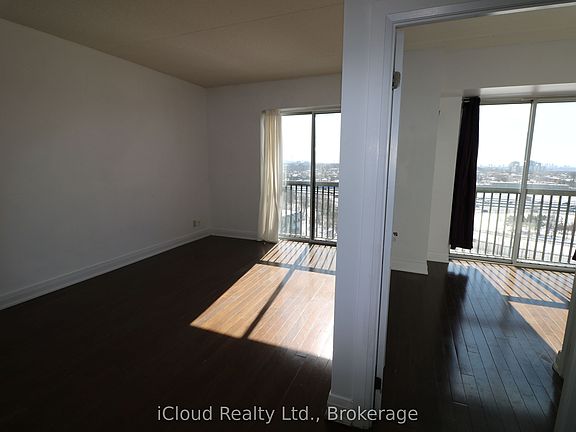 2nd image of 2737 Keele St #910