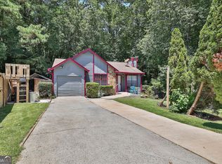 624 Harvard Dr NW, Lilburn, GA 30047