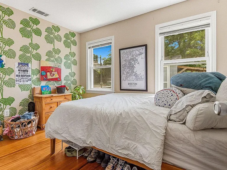 10 Dismukes St — Photo 7
