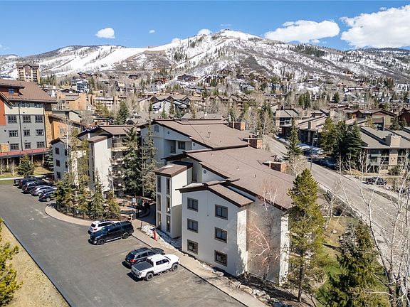 2nd image of 2286 Apres Ski Way UNIT 305