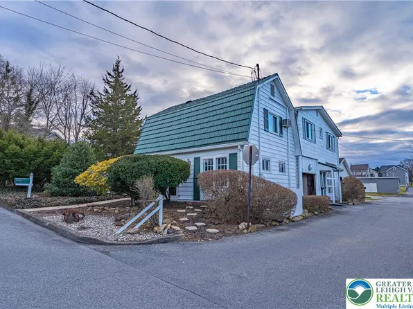 110 Arch St, Macungie, PA 18062