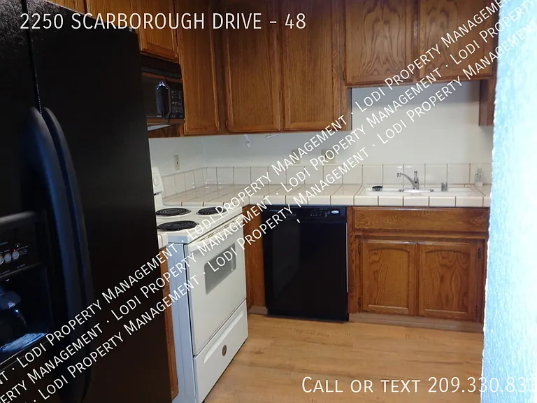 2250 Scarborough Dr #48 — Photo 5