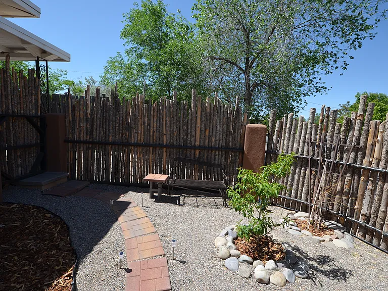 303 Villeros St — Photo 7