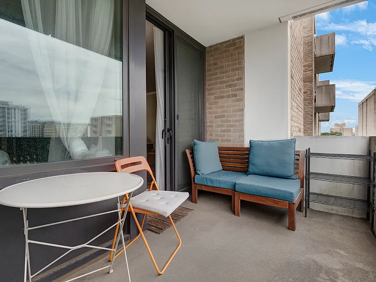 240 M St SW #E605 — Photo 9