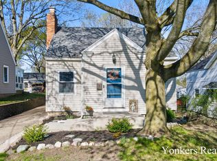 1233 Diamond Ave NE, Grand Rapids, MI 49505