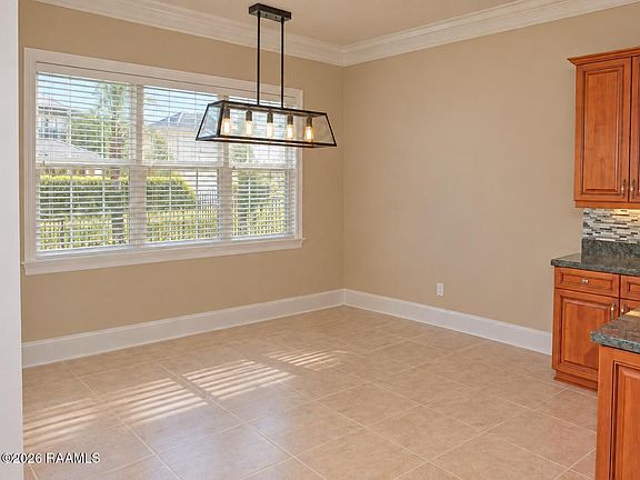 4th image of 101 Palmetto St