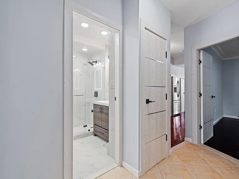 257 Kennedy Blvd #1 — Photo 15