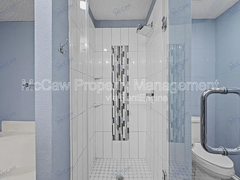 1371 Honeysuckle Ln — Photo 12
