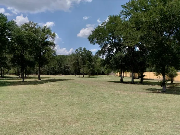 112 Creekwood Trl, Cedar Creek, TX 78612