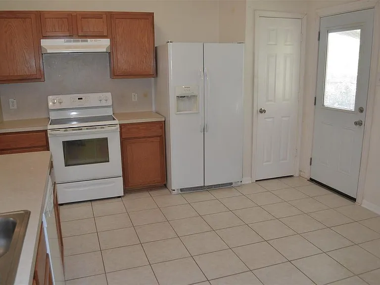 14107 Running Bear Dr — Photo 8