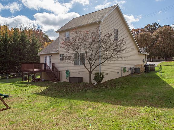 3rd image of 5962 Warrenpark Ln