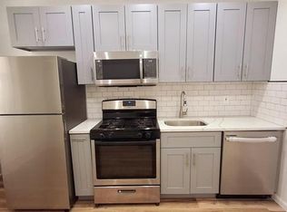 318 28th St APT 1R, Union City, NJ 07087
