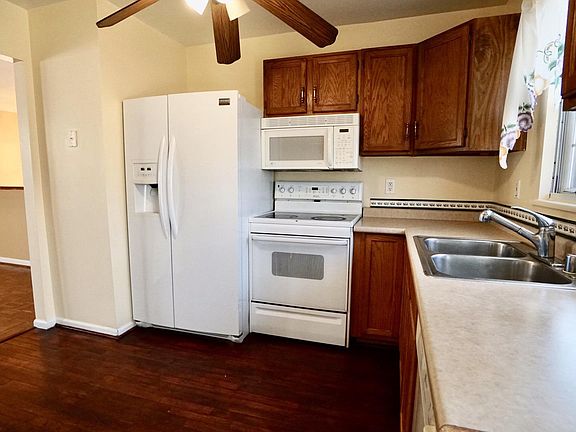 4th image of 193 Tanglewood Ln