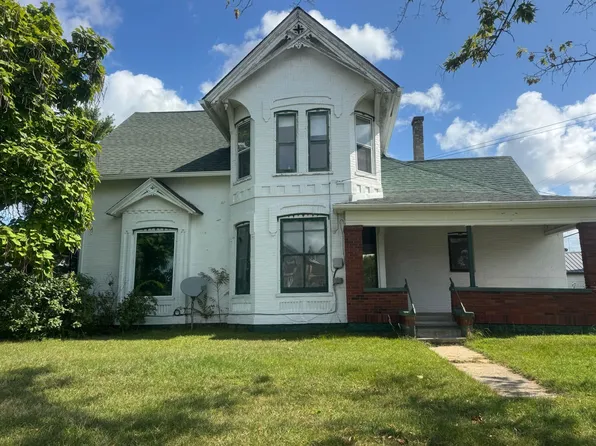 502 E Conant St, Portage, WI 53901