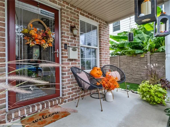 102 Ackerman St, Hellertown, PA 18055