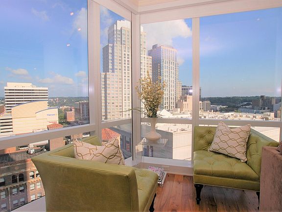 3rd image of 1 Renaissance Sq Unit 14A