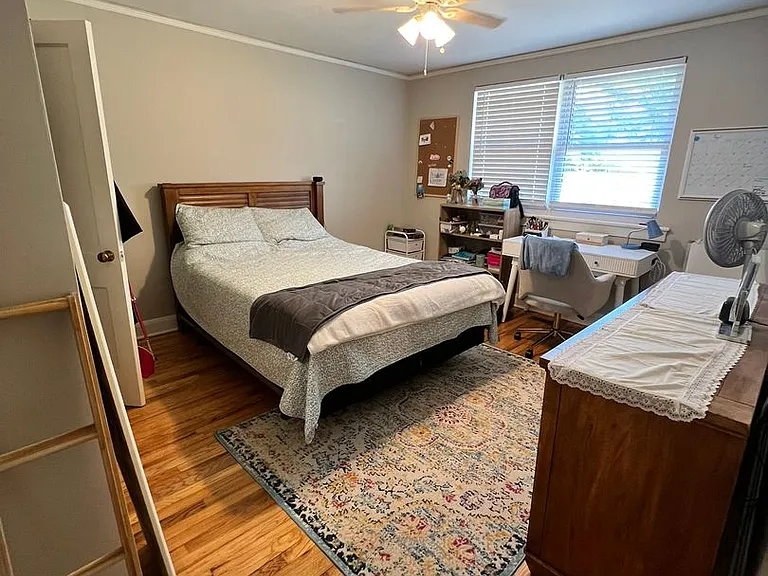 101 Clinton Dr — Photo 5