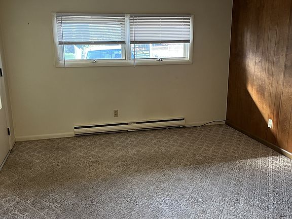 5th image of 808B W Fairway Dr