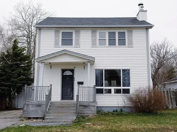 54 Hawker Crescent, Gander, NL A1V2T2