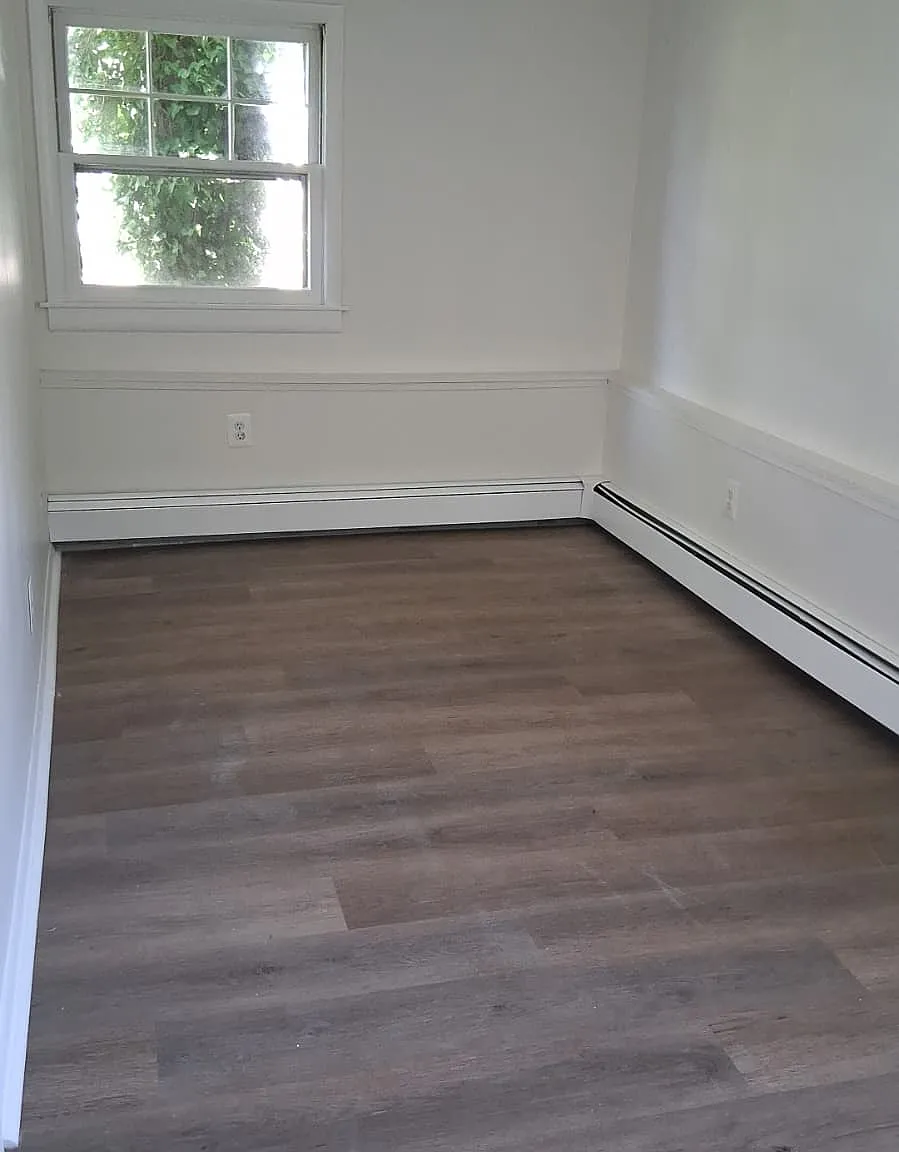 3 bed, 1100 sqft, $2,300 — Photo 3