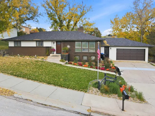 1508 Morningside Dr, Rapid City, SD 57701
