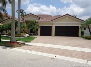 986 Marina Dr, Weston, FL 33327