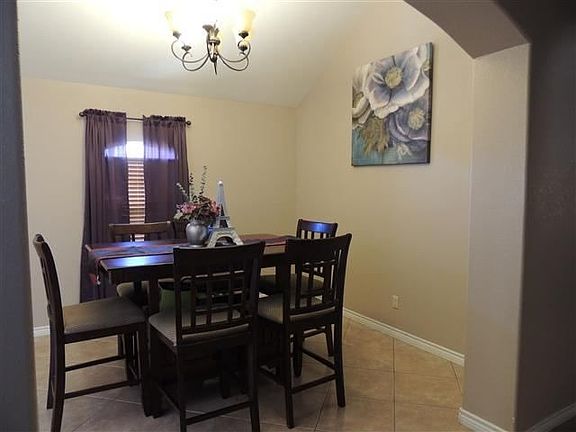 5th image of 245 Alazan Dr