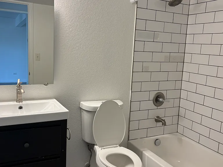 Lime Apartments — Photo 2
