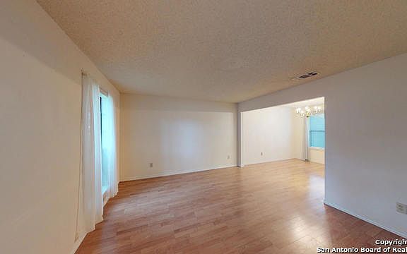 5th image of 7405 Sidbury Cir
