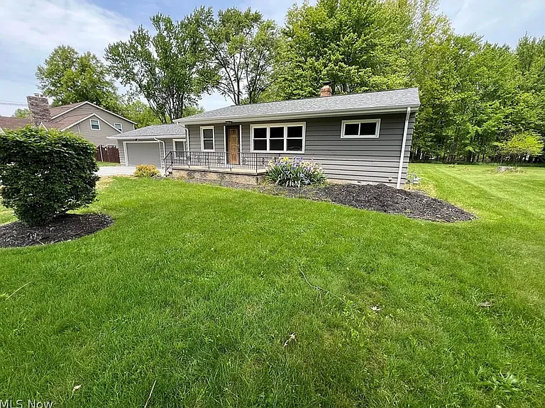 25716 Westwood Rd — Photo 17