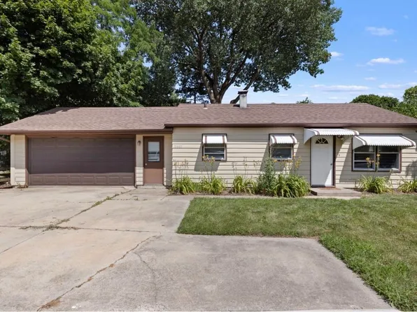 2117 N Alpine Rd, Rockford, IL 61107