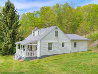 912 E Rock Rd, Radford, VA, 24141