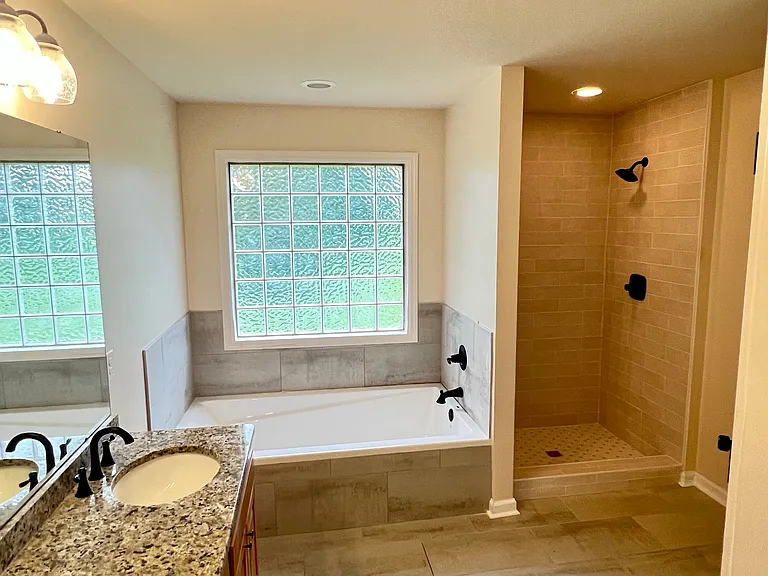 109 Fox Run Dr — Photo 13